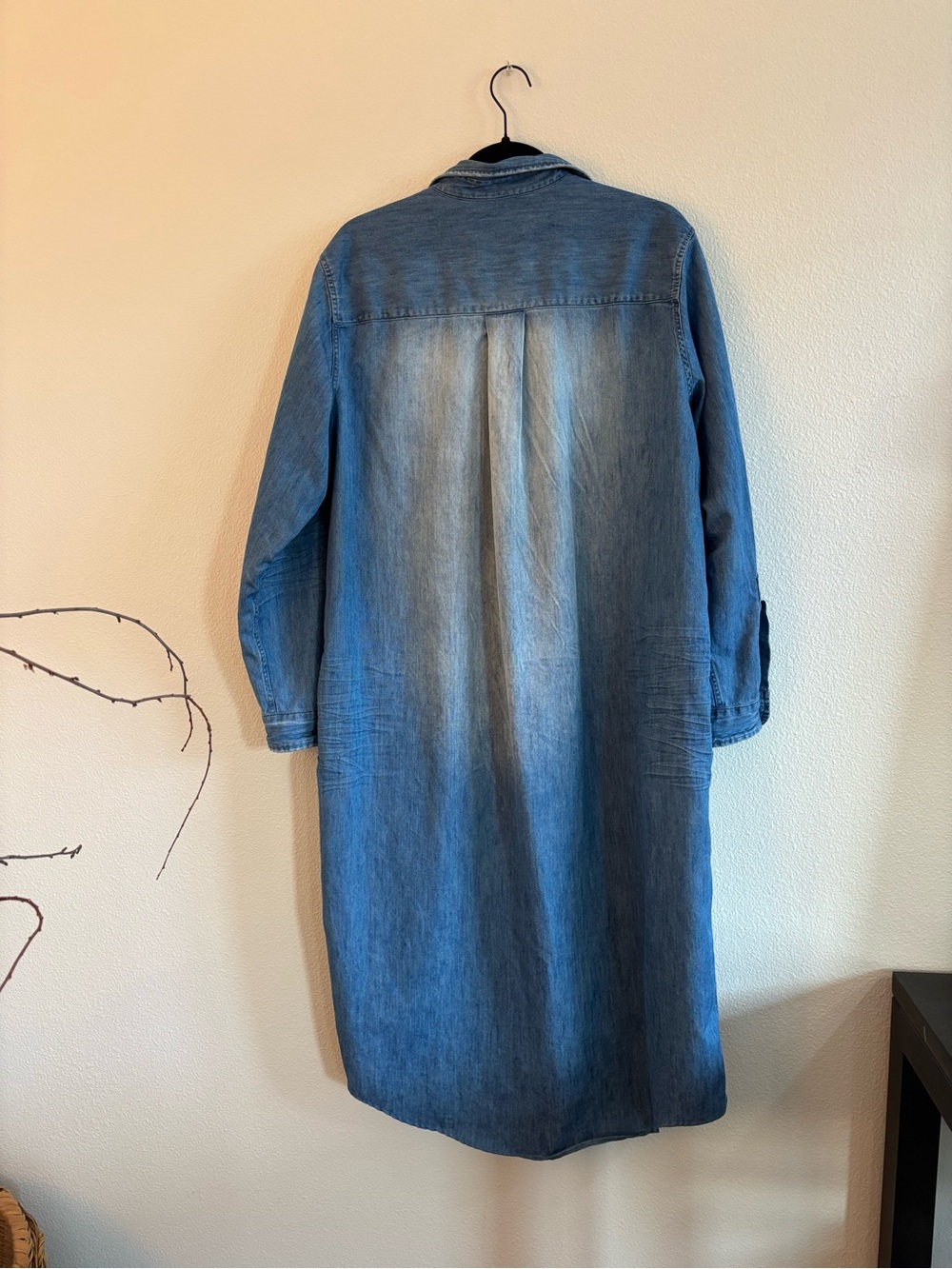 Frank & Eileen Rory Distressed Famous Denim Maxi Shirtdress size large - Picture 5 of 5